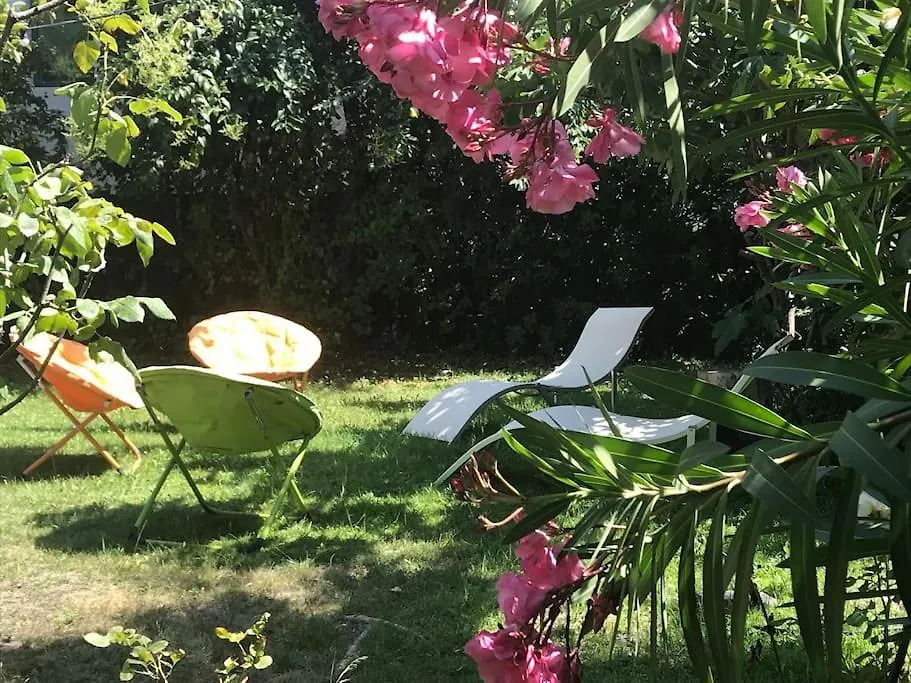 Villa Calme Grand Jardin Bord De Mer. Parking Marsiglia Francia