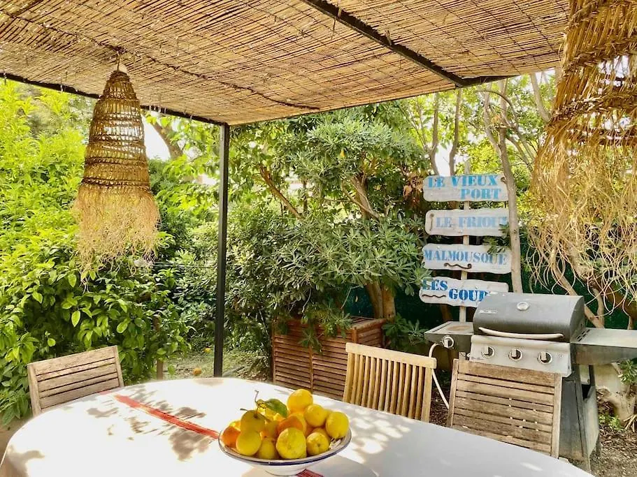 Villa Calme Grand Jardin Bord De Mer. Parking Marsiglia Francia
